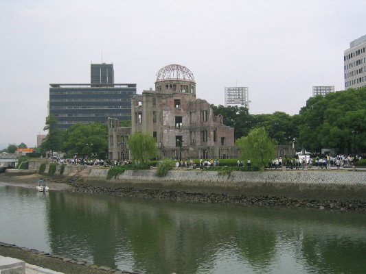 原爆ドームの画像