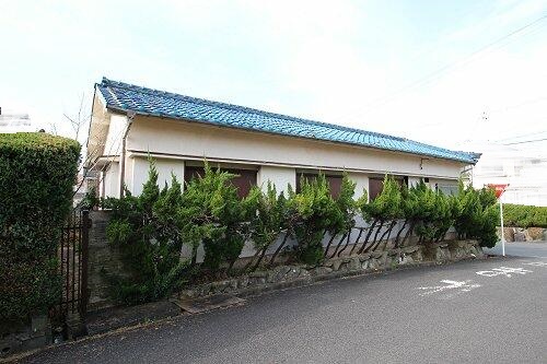 【No.150値下げしました！】小学校、スーパー、駅徒歩圏内の古家付き土地の写真