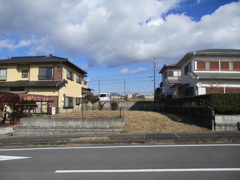 【No.250値下げしました！】大通り沿いの土地の写真