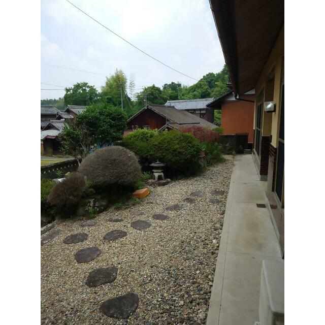 庭の画像
