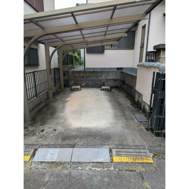 ガレージの画像