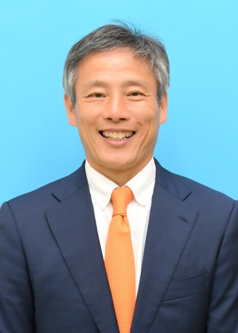 R8horiuchi.jpg