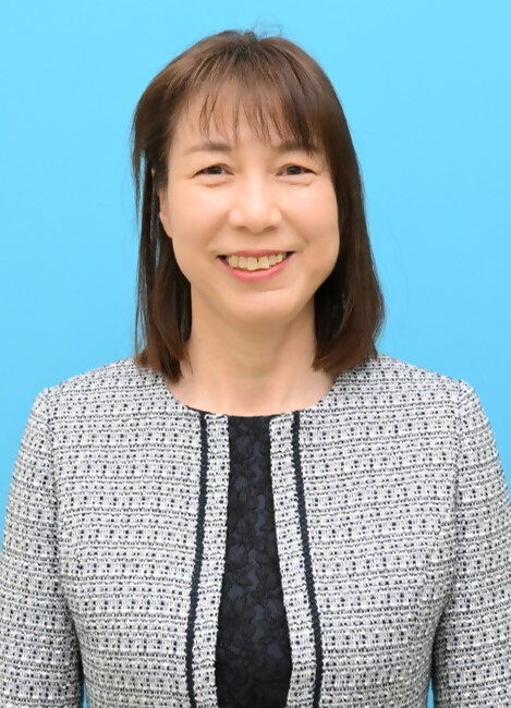 R8tomita.jpg