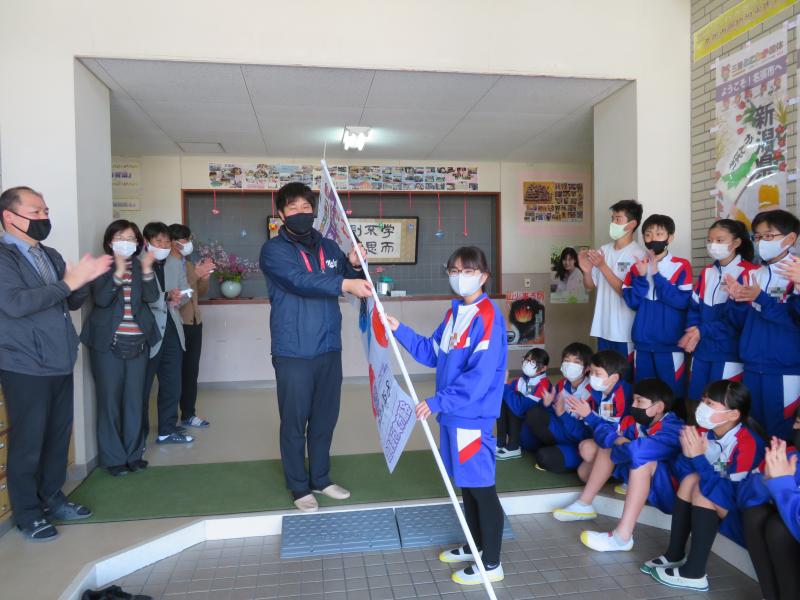 名張中学校　応援のぼり旗　製作・完成写真２